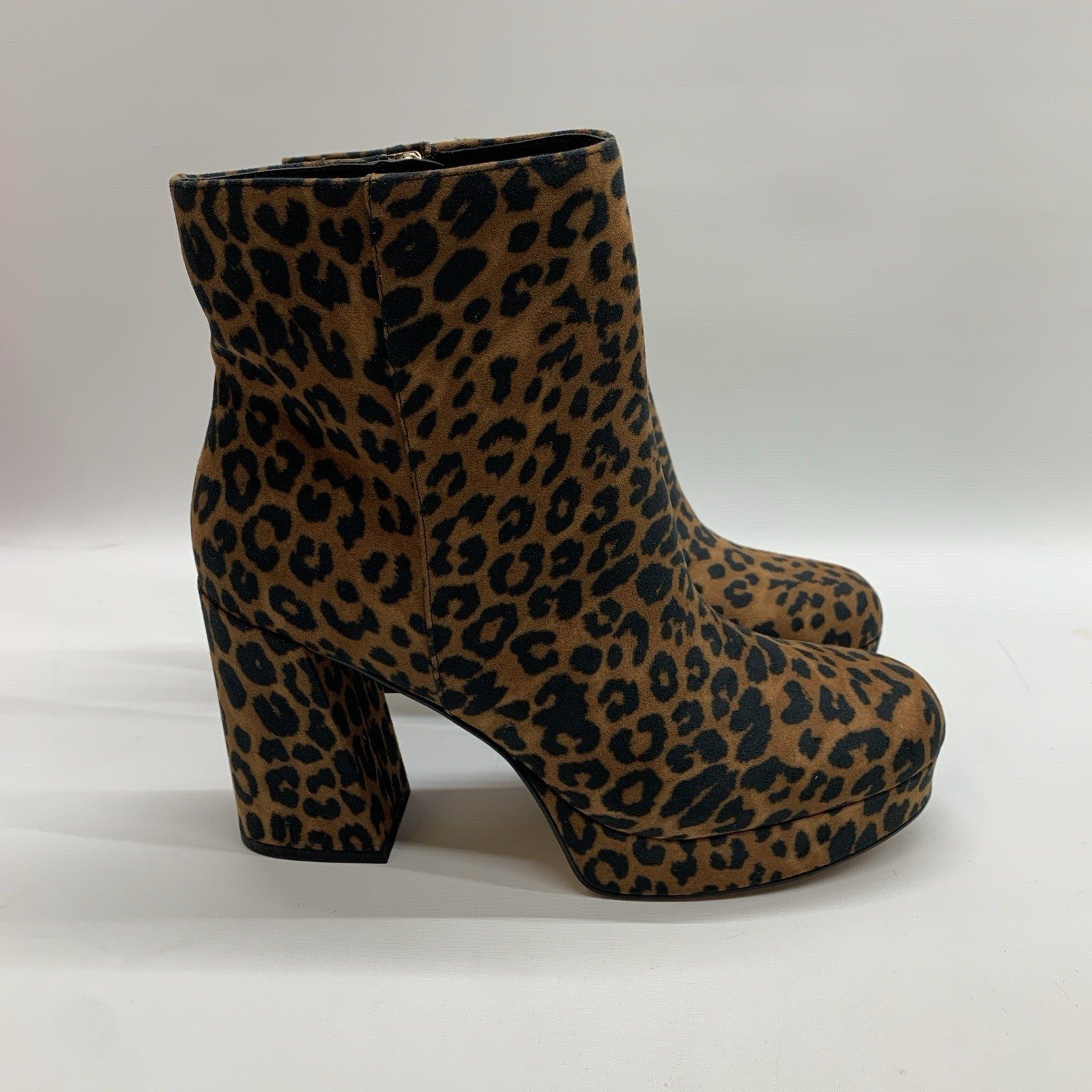 Jessica Simpson Women's Rexura Faux Suede Ankle Booties Leopard Print Size 8M