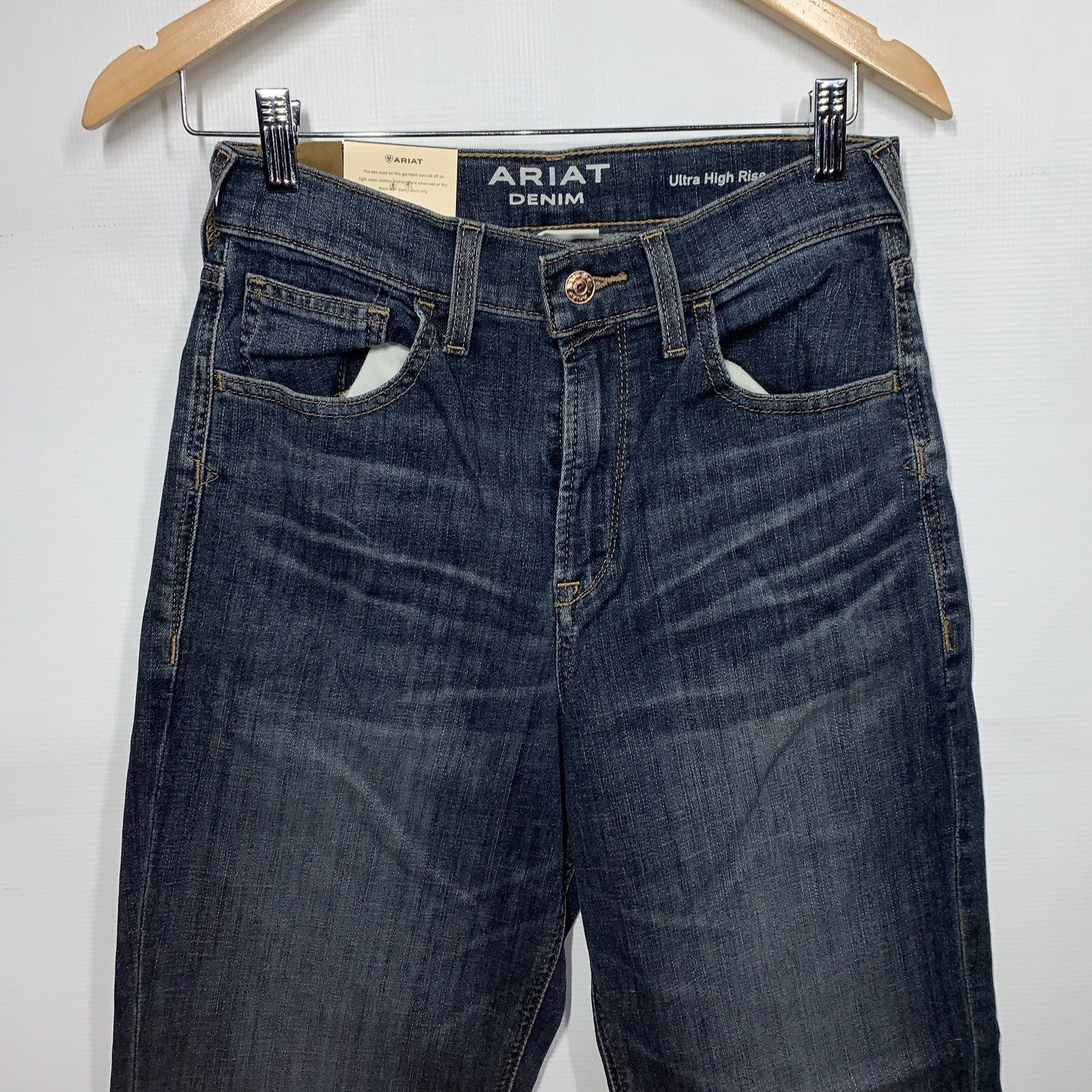 Ariat Pasadena High Rise Relaxed Straight Leg Fit Jeans Size 28s Long Pants