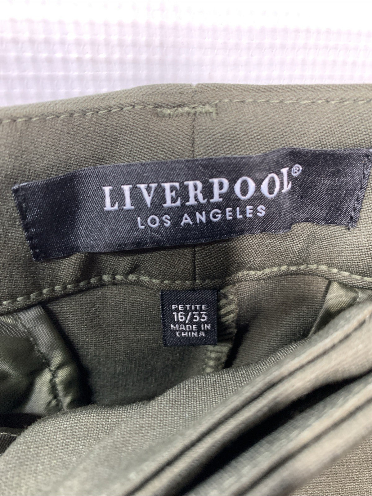 Liverpool Kelsey Women's Slim Trouser Long Pants Size 16/33 Petite with Pockets