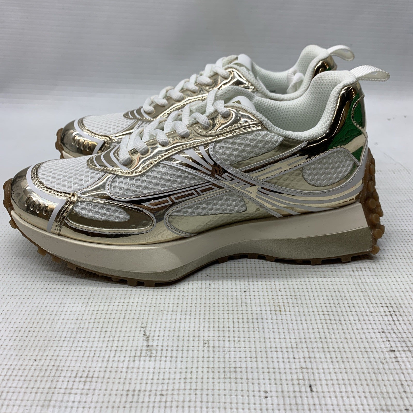 Steve Madden Cyclone Sneaker Lace-up Shoes CYCL05S1163075 Size 7.5 Gold Multi