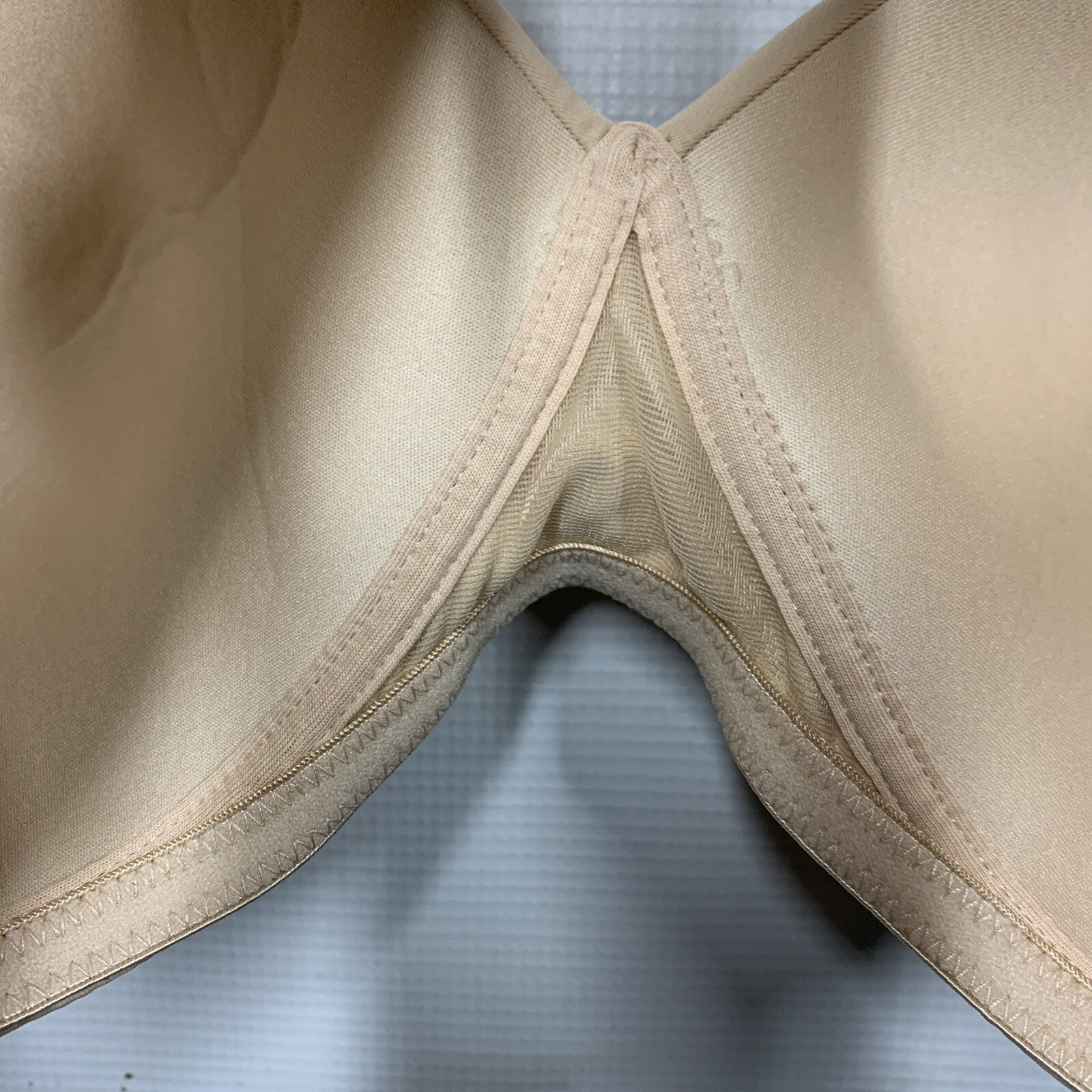 DELIMIRA Plus Size Seamless Lightly Lined Full Coverage T-Shirt Bra Sz 38F Beige