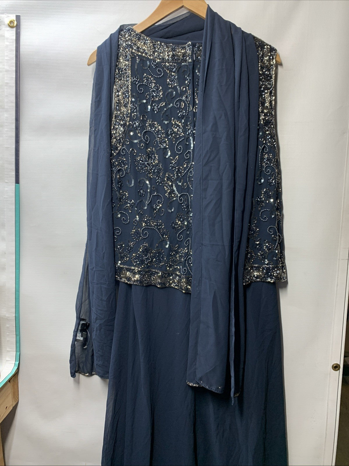 J Kara Women's  Embellished Top Mock 2 Piece Dress with Scarf Size 14w