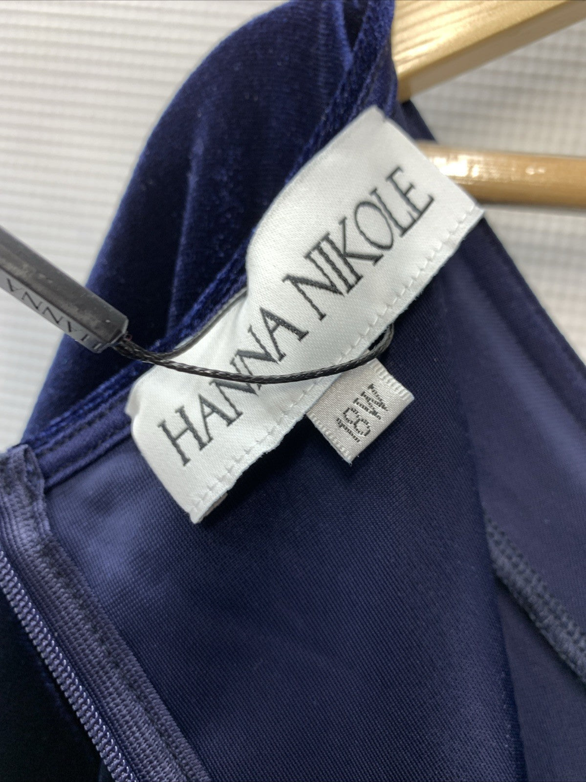 Hanna Nikole Women's Plus Size Velvet Side Slit Sequin Dress V Neck - Size 18W