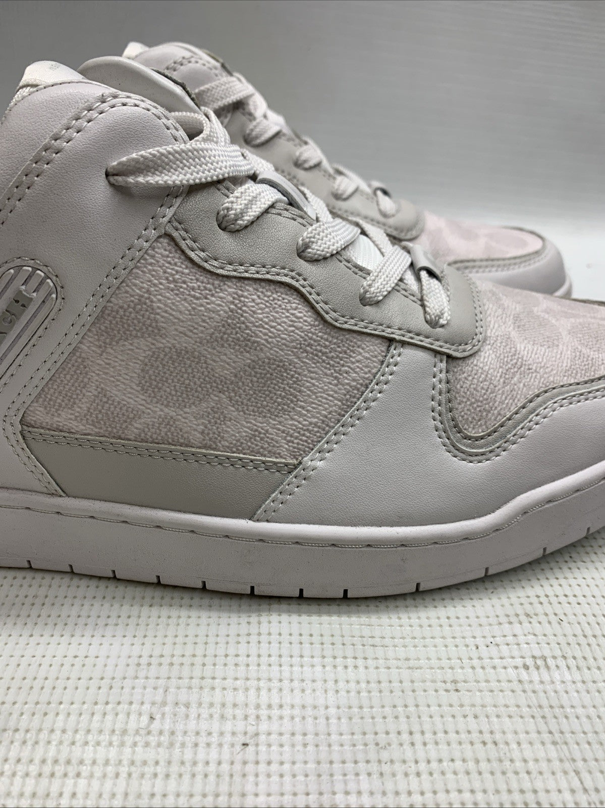 COACH Women’s C201 CR937 Sneakers 11.5D Optic White Lace-up Shoes for Walking