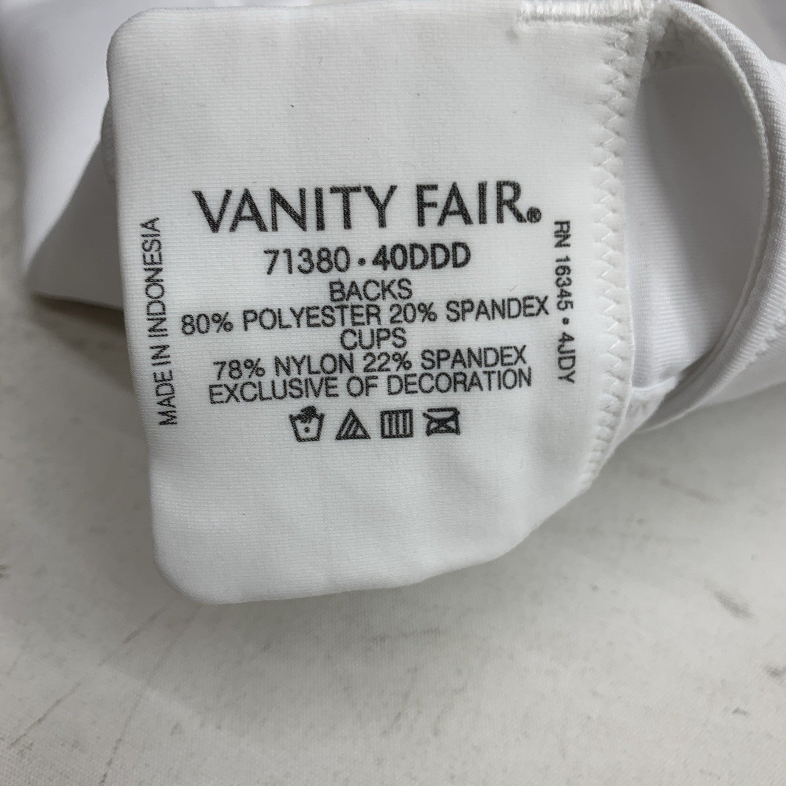Vanity Fair Women's Full Figure Beauty Back Smoothing Bra 71380 White Size 40DDD