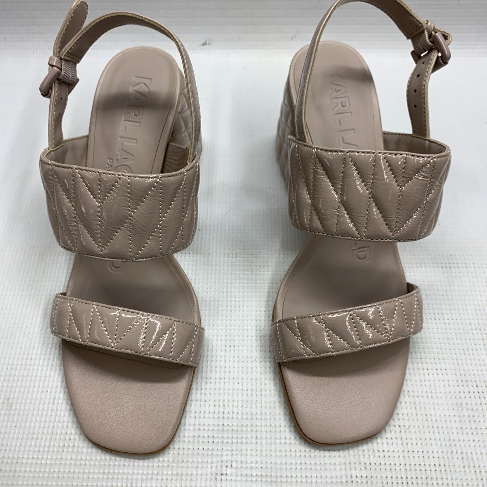 Karl Lagerfeld Paris Women’s Everyday Helled Sarina Sandal In Dune Pink Size 9