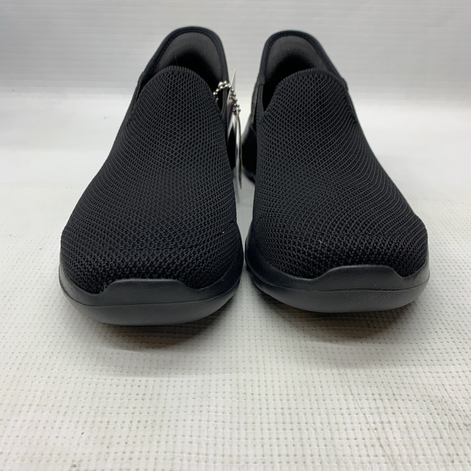 Skechers Women Slip Ins Gowalk Joy Vela Comfortable Shoes Black Size 6.5 Sneaker