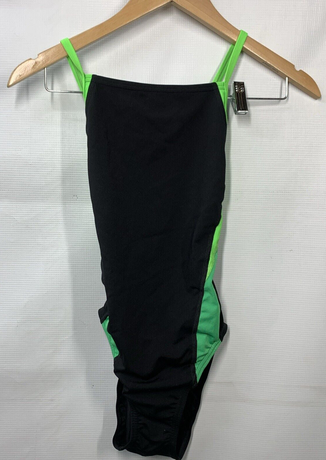 Speedo Womens Swimsuit One Piece Launch Cross Back Adult 30 Black/Green Swimwear