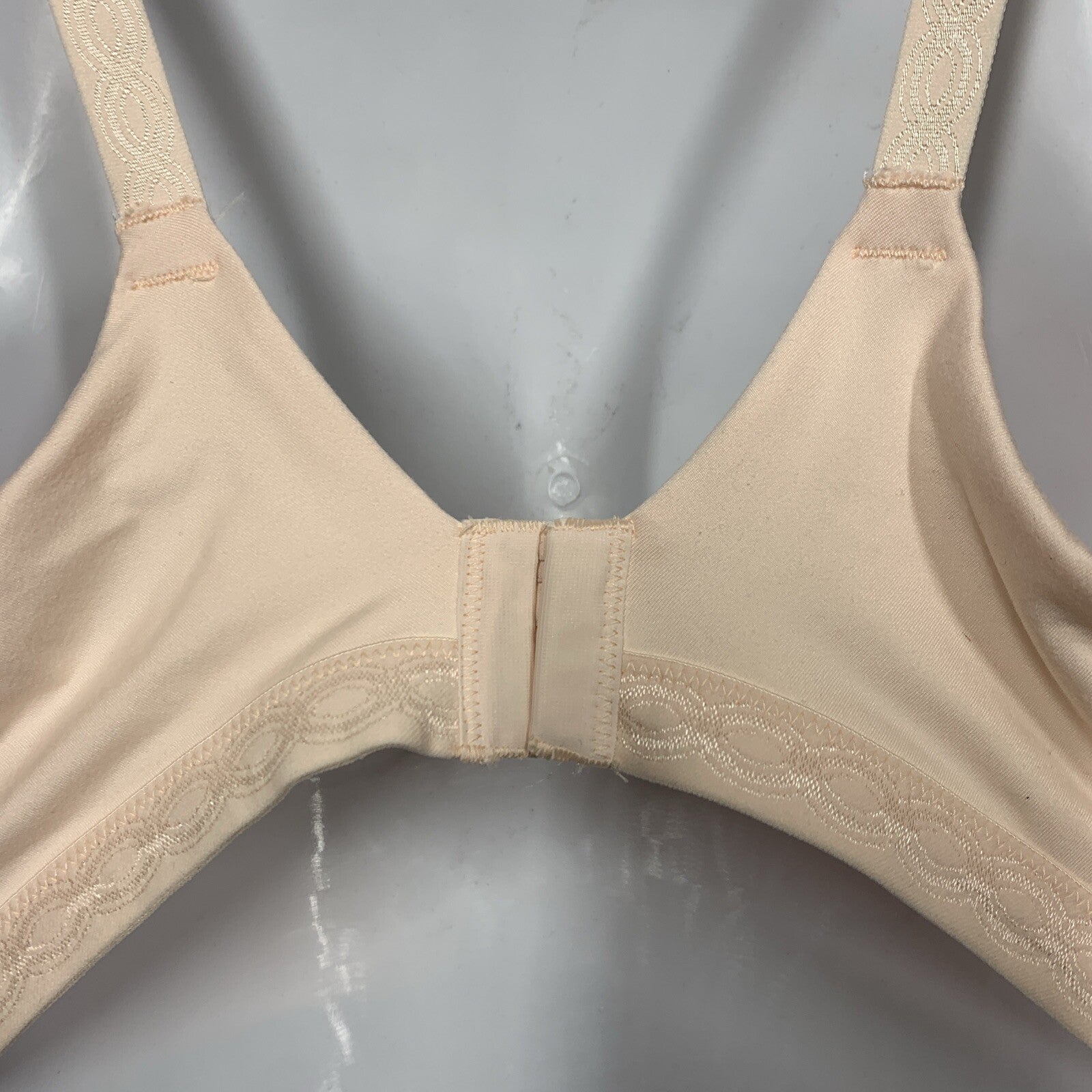 Warner's Women's Cloud 9 Super Soft Wireless Lightly Lined Comfort Bra Size 38D