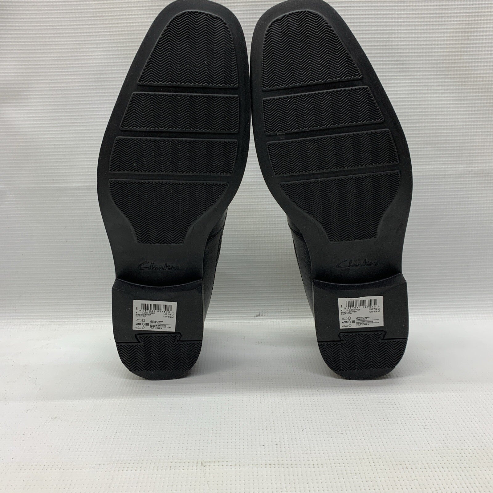 Clarks Mens Tilden Free Loafer Black Leather Size 8.5 Formal Business Shoes