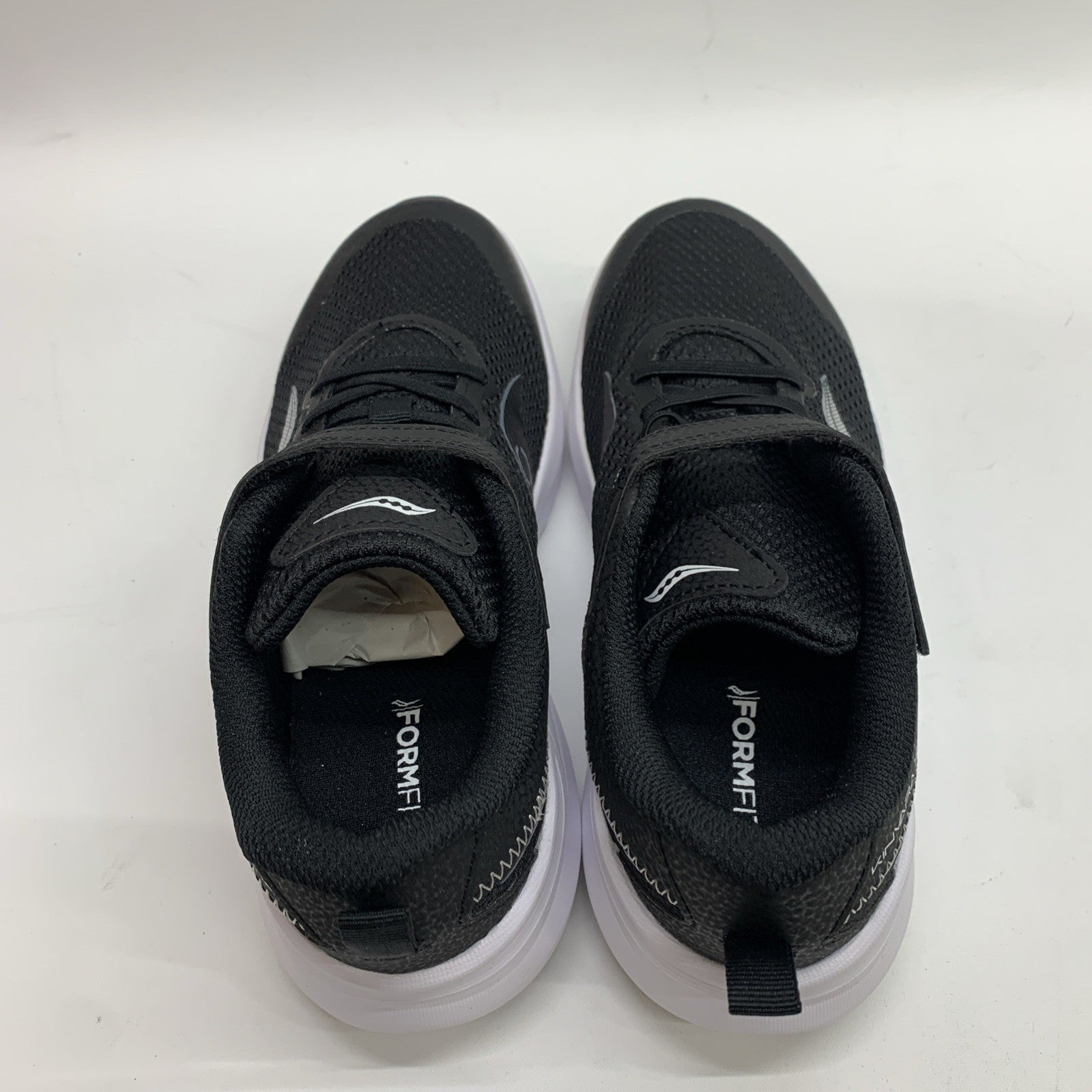 Saucony Kids Kinvara 14 A/C Sneaker Size 3.5 Black/Grey Lightweight Hook & Loop