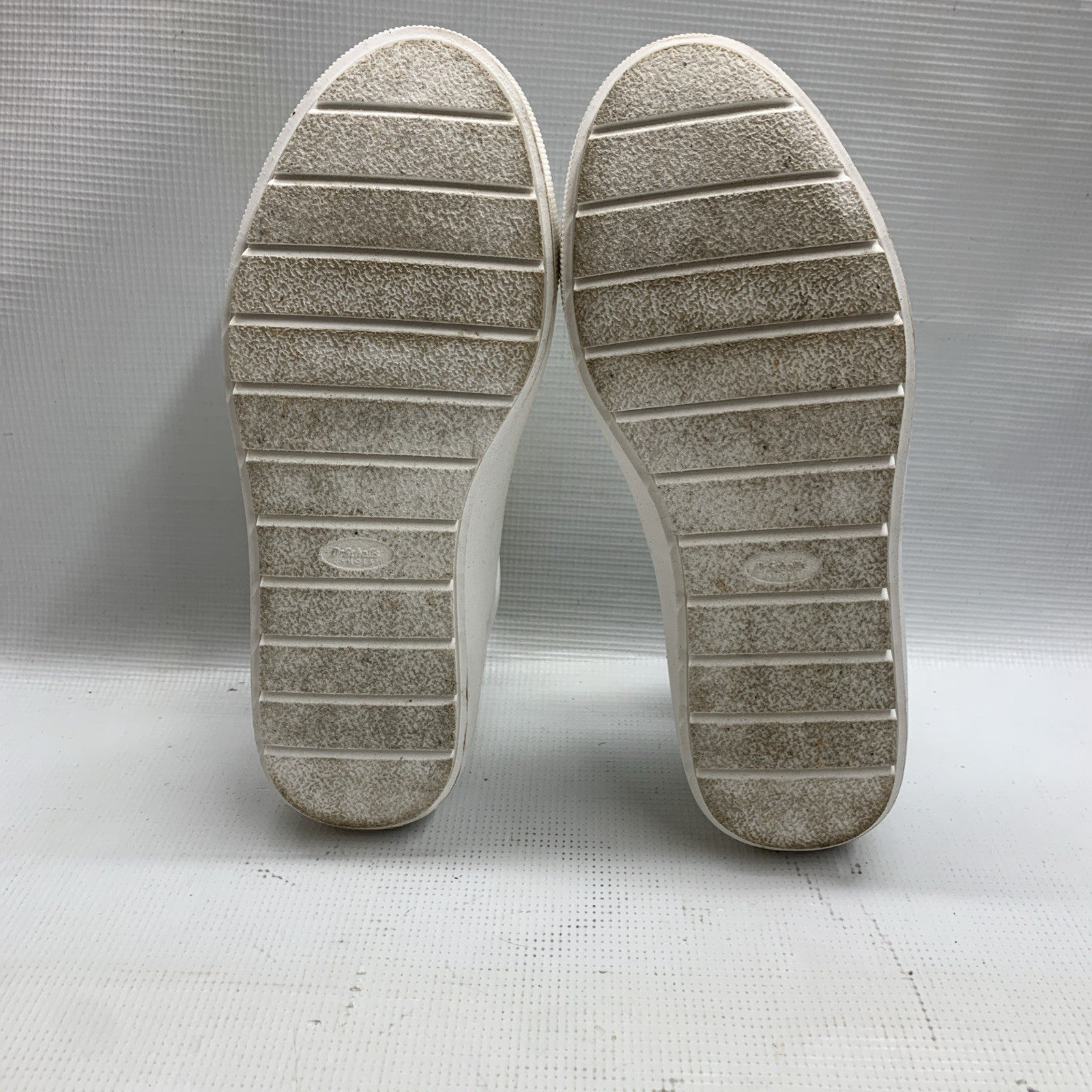 Dr. Scholls Time Off Shoes Womens Size 9W White Lace Up Low Top Sneaker Low-top