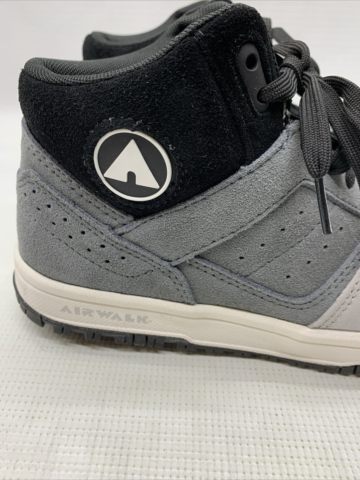 Airwalk Safety Mens Mongo Mid Composite Toe 8.5EE Work Boot Grey/White AW6351