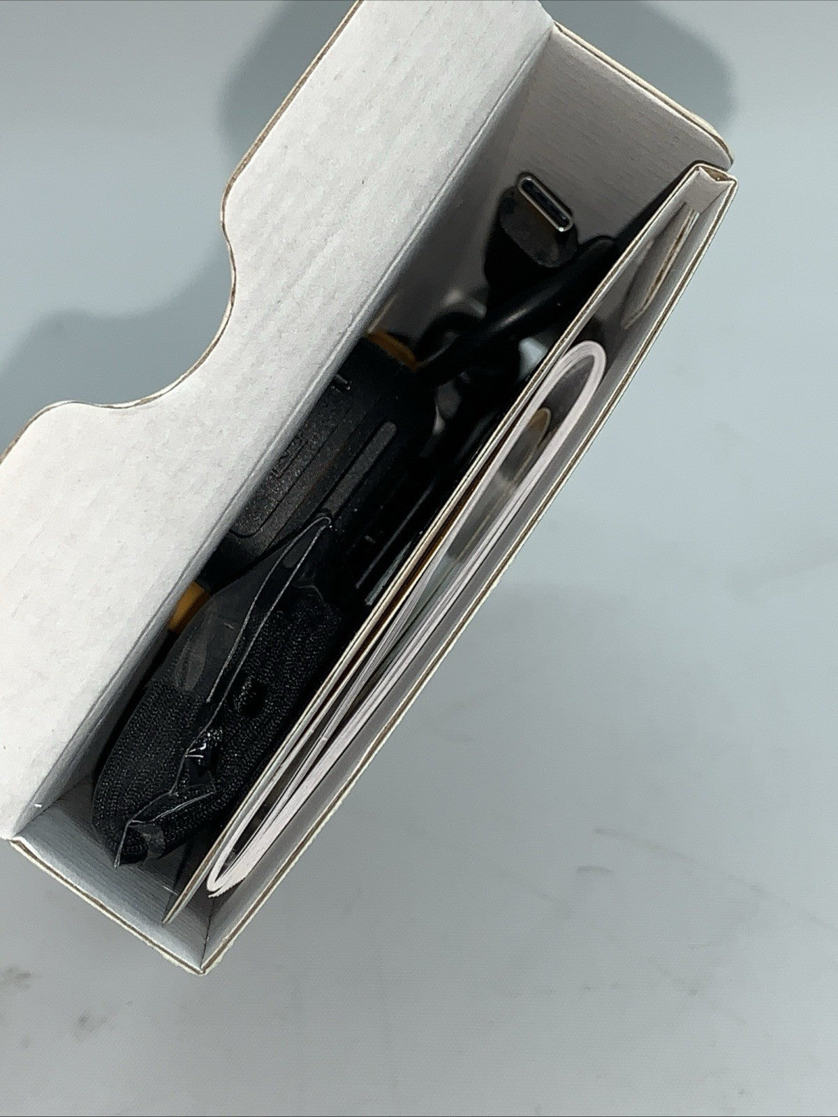Compact Clip-On Bluetooth Speaker: Water-Resistant for Hands-Free Calls & Music
