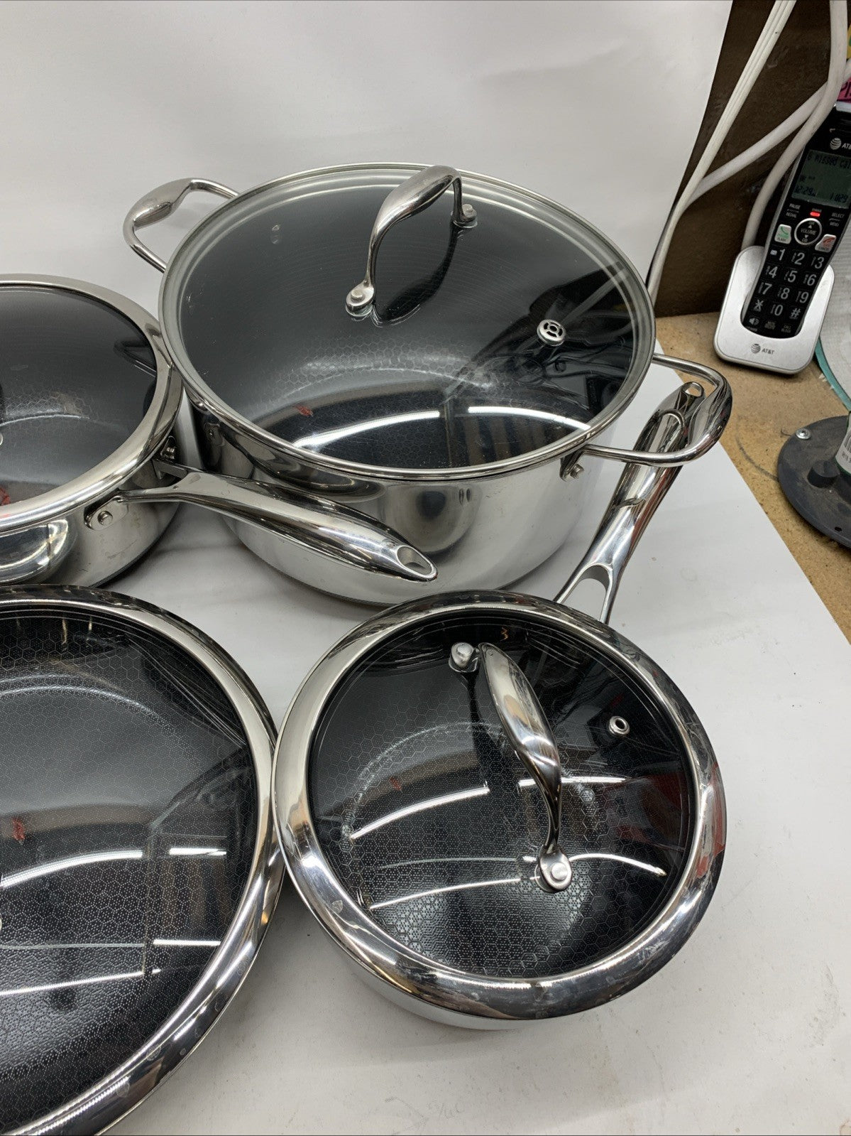 HexClad Hybrid Nonstick 16 Piece Cookware Set, 2, 3, and 8 Quart Pots with Lids