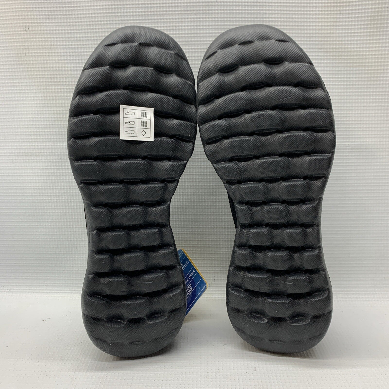 Skechers Women Slip Ins Gowalk Joy Vela Comfortable Shoes Black Size 6.5 Sneaker