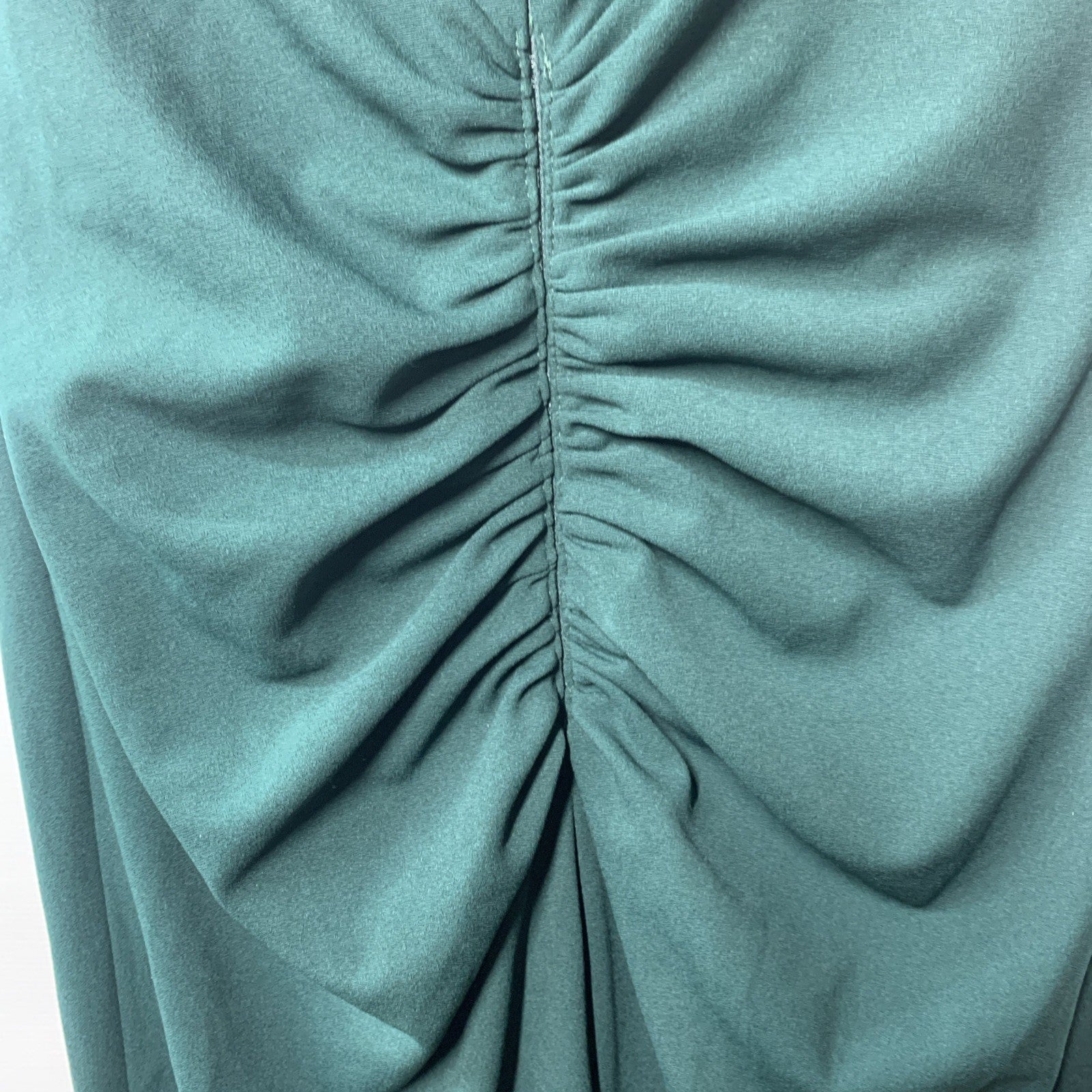 Xscape Women Anya Scuba Crepe Off The Shoulder Chiffon Ruffle Gown Dress Size 12