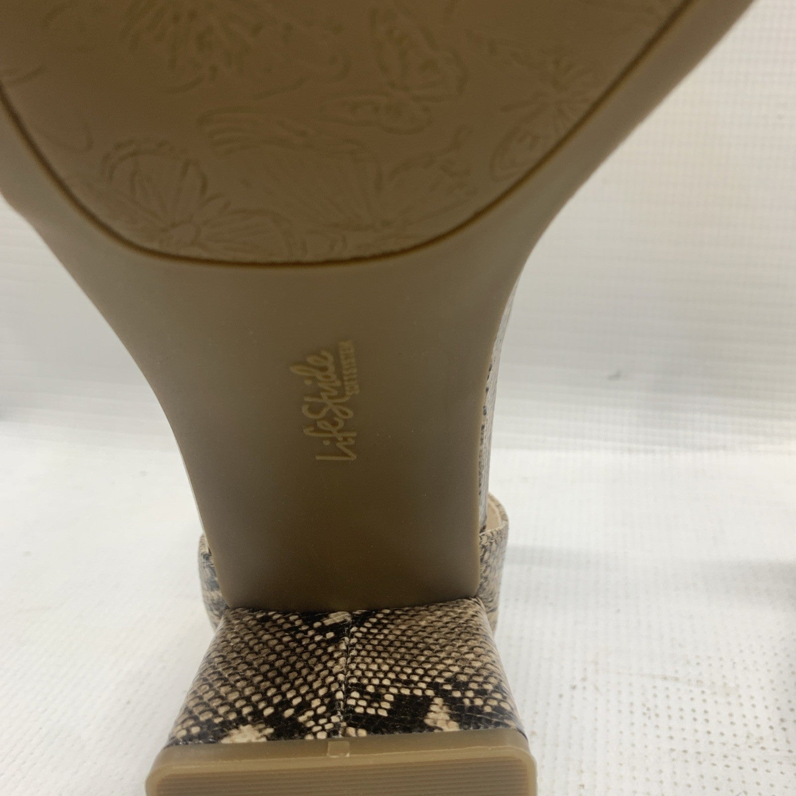 LifeStride Women's Cassidy Ankle Strap Dress Sandals Heeled Snake Print Size 9W