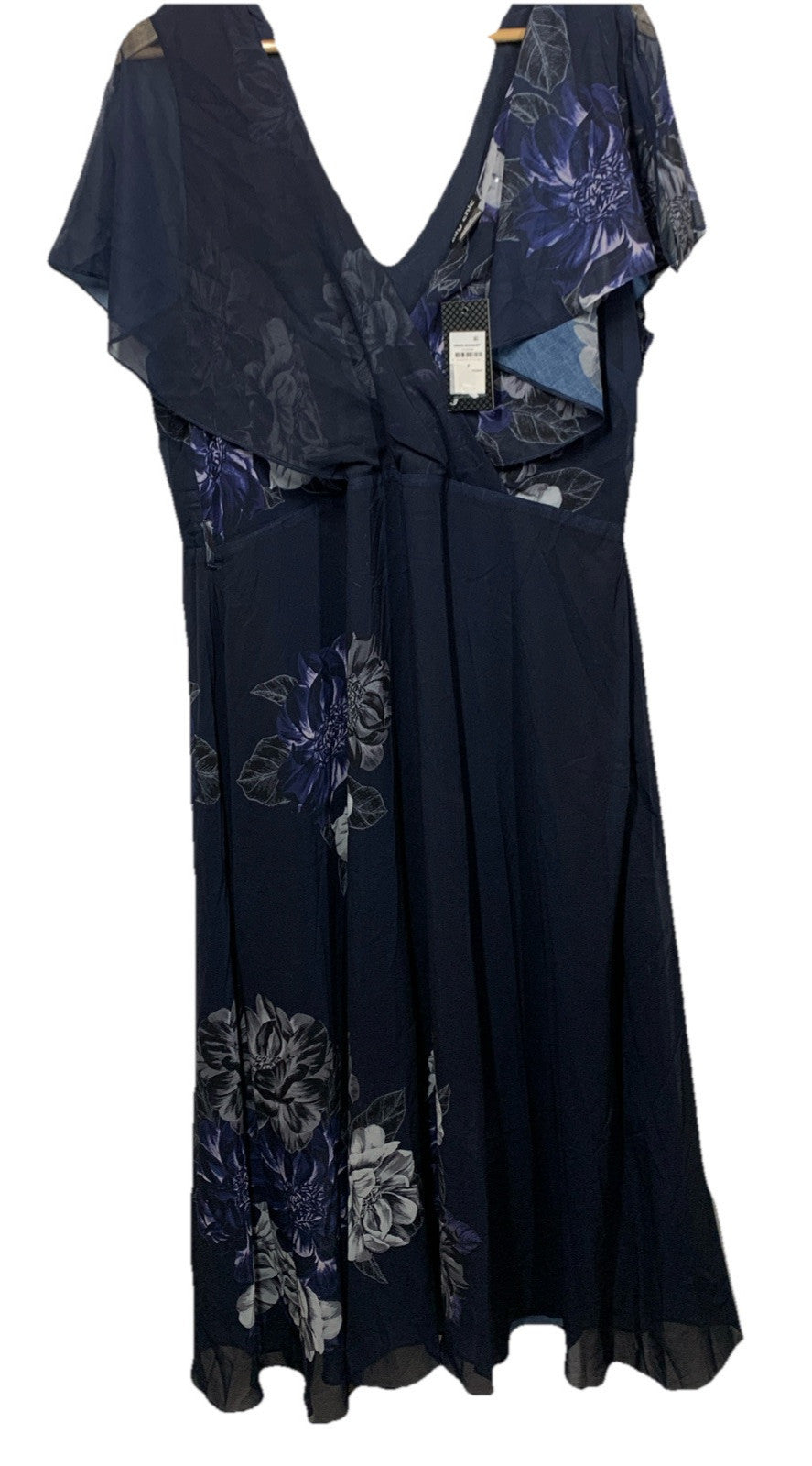 City Chic Plus Size Navy Floral Chiffon Romantic Ruffle Maxi Dress Size 18 V-nec