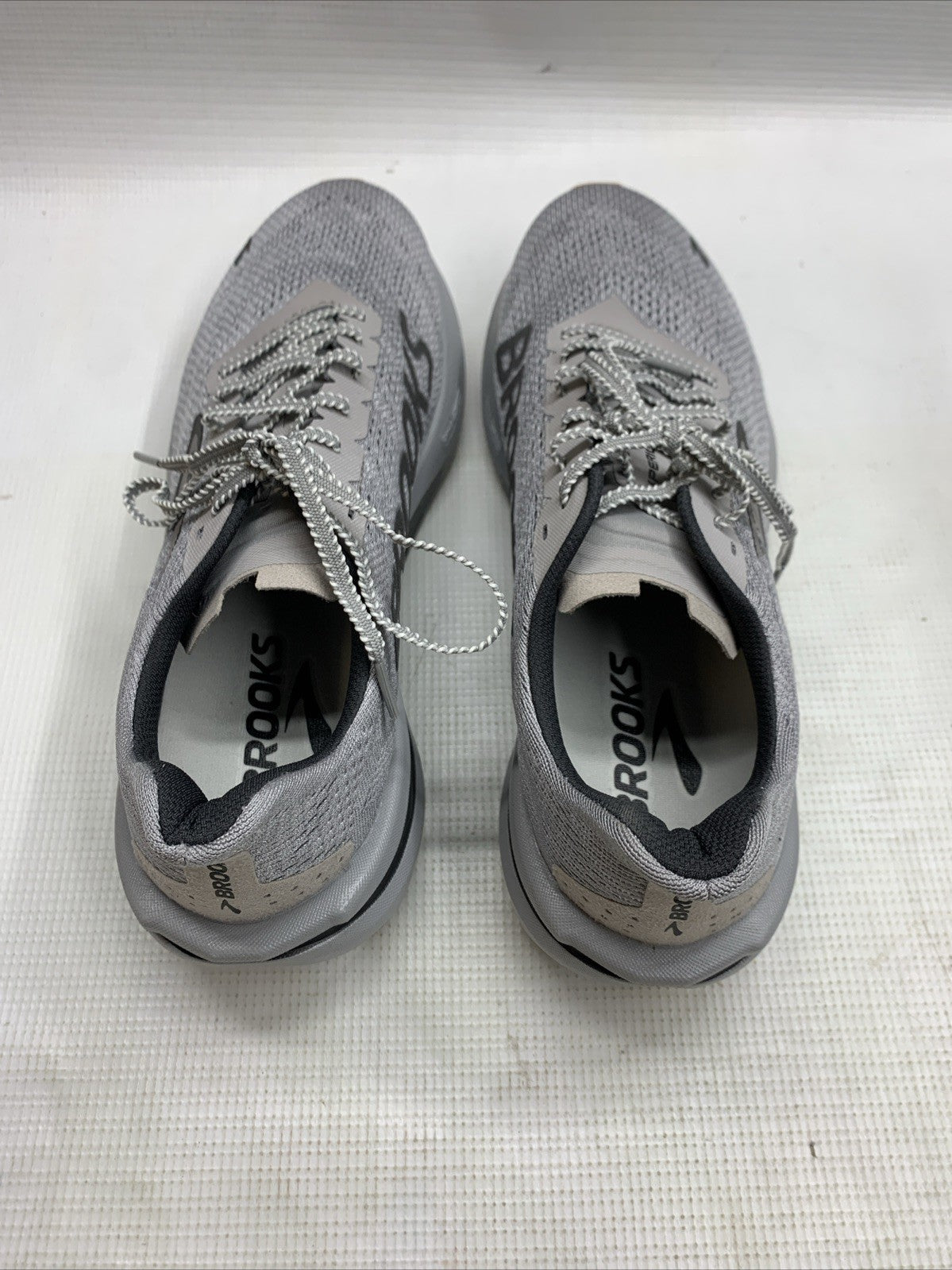 Brooks Hyperion 2 Women’s 11 Gray Running Athletic Sneakers Lace-up Breathable