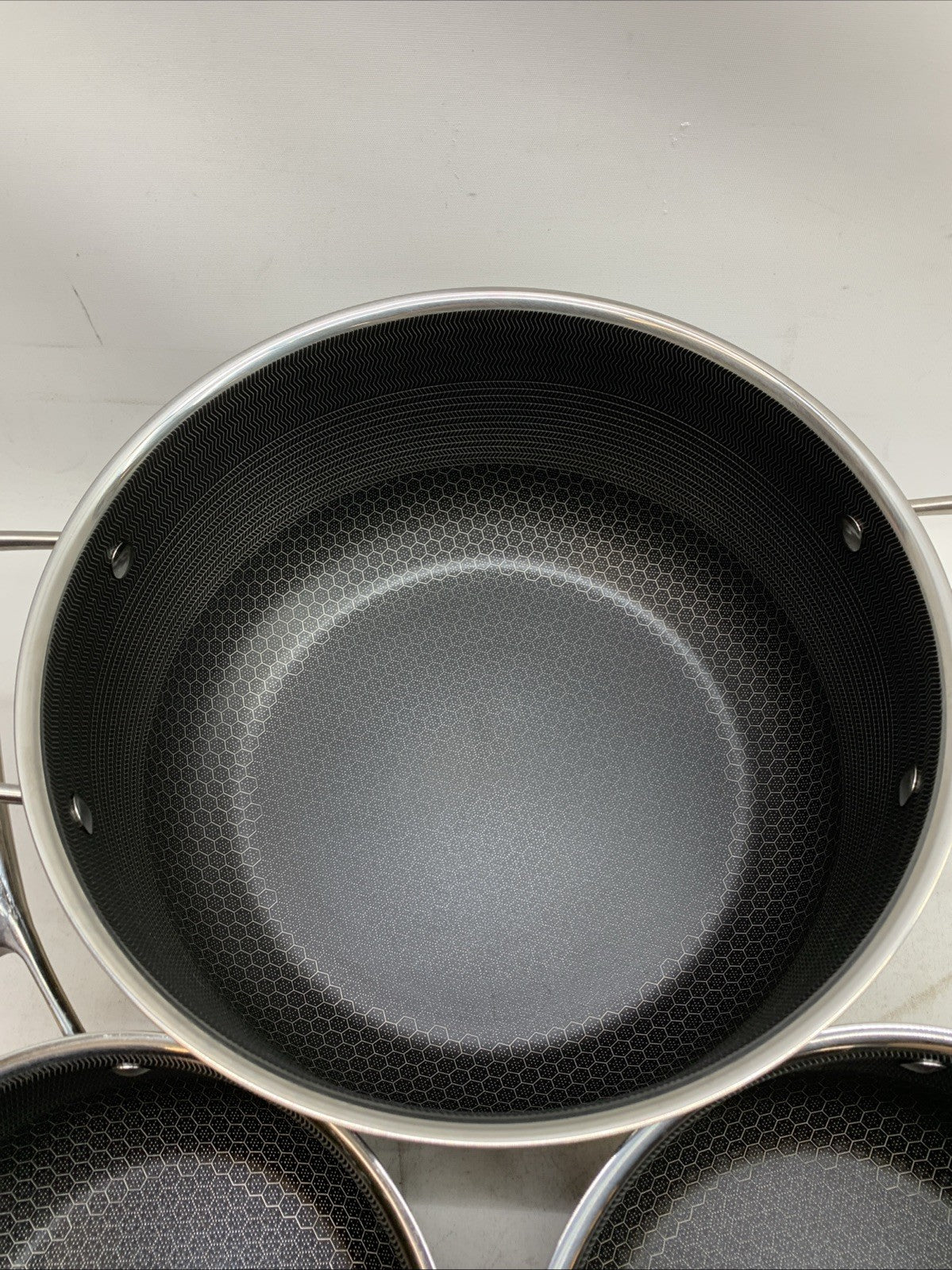 HexClad Hybrid Nonstick 6-Piece Pot Set 8, 3 & 2 Qt Pots with Cover Lids - USED