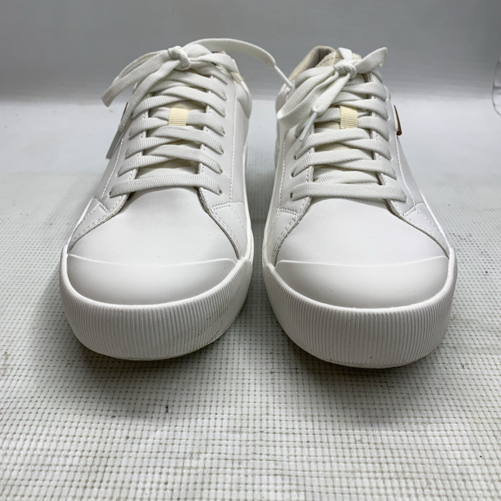 Dr. Scholls Time Off Shoes Womens Size 9W White Lace Up Low Top Sneaker Low-top
