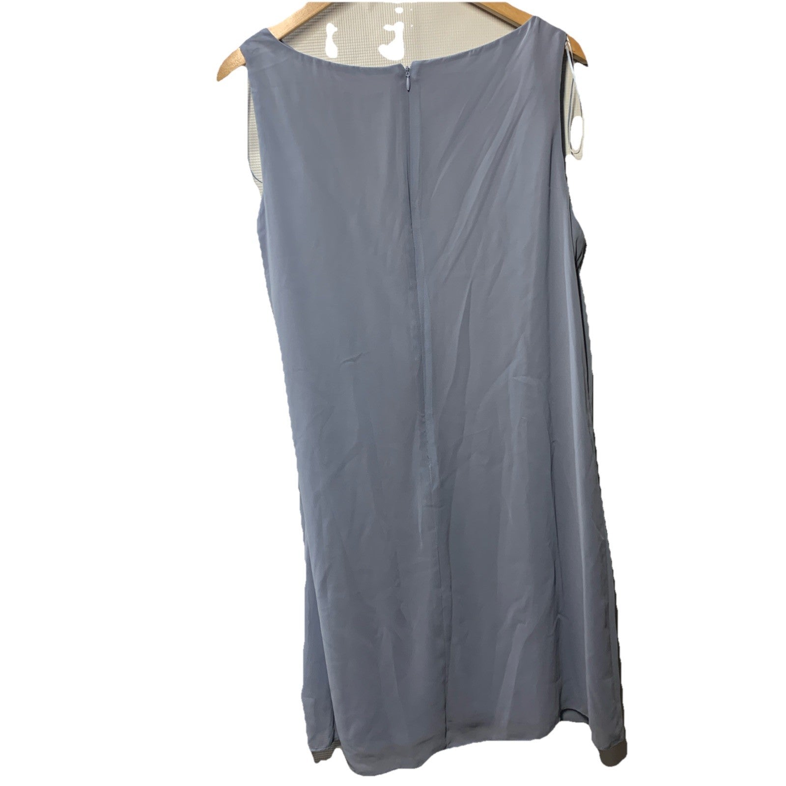 Light blue SLNY Fashions women's sheath dress with chiffon capelet, size 16P, for parties, elegant evening wear.