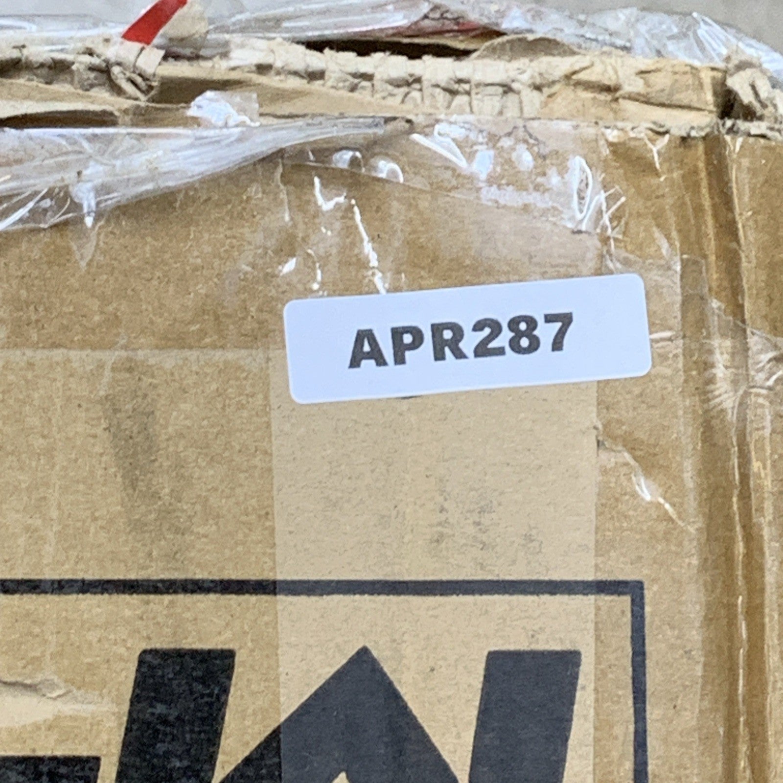 M-AUTO Aluminum Radiator Compatible with 01-02 Chevrolet GMC Silverado Sierra