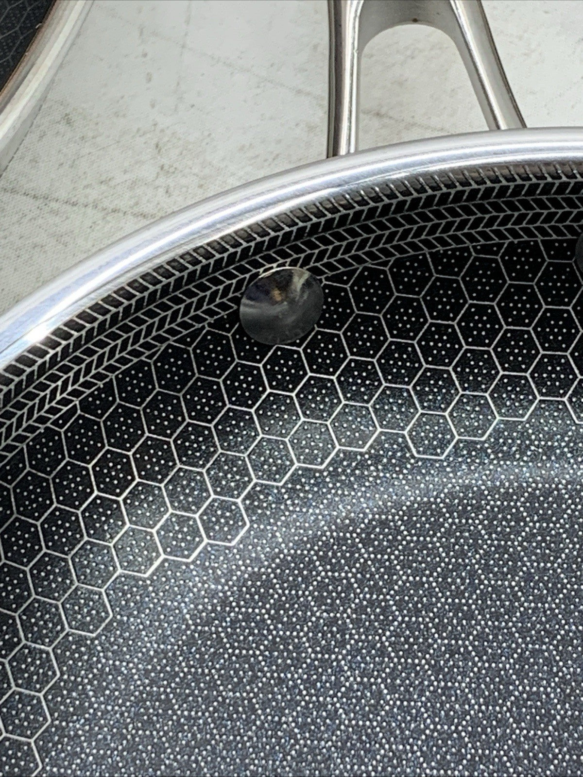HexClad Hybrid Nonstick 7 Pc 8