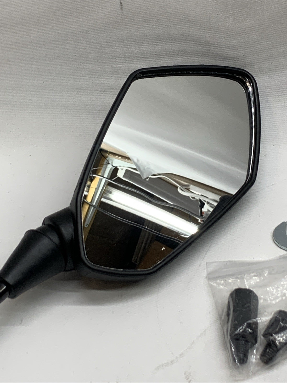 MAMIKO Universal Motorcycle Rear View Mirrors for M8 M10 Threaded Bolt Double Ta