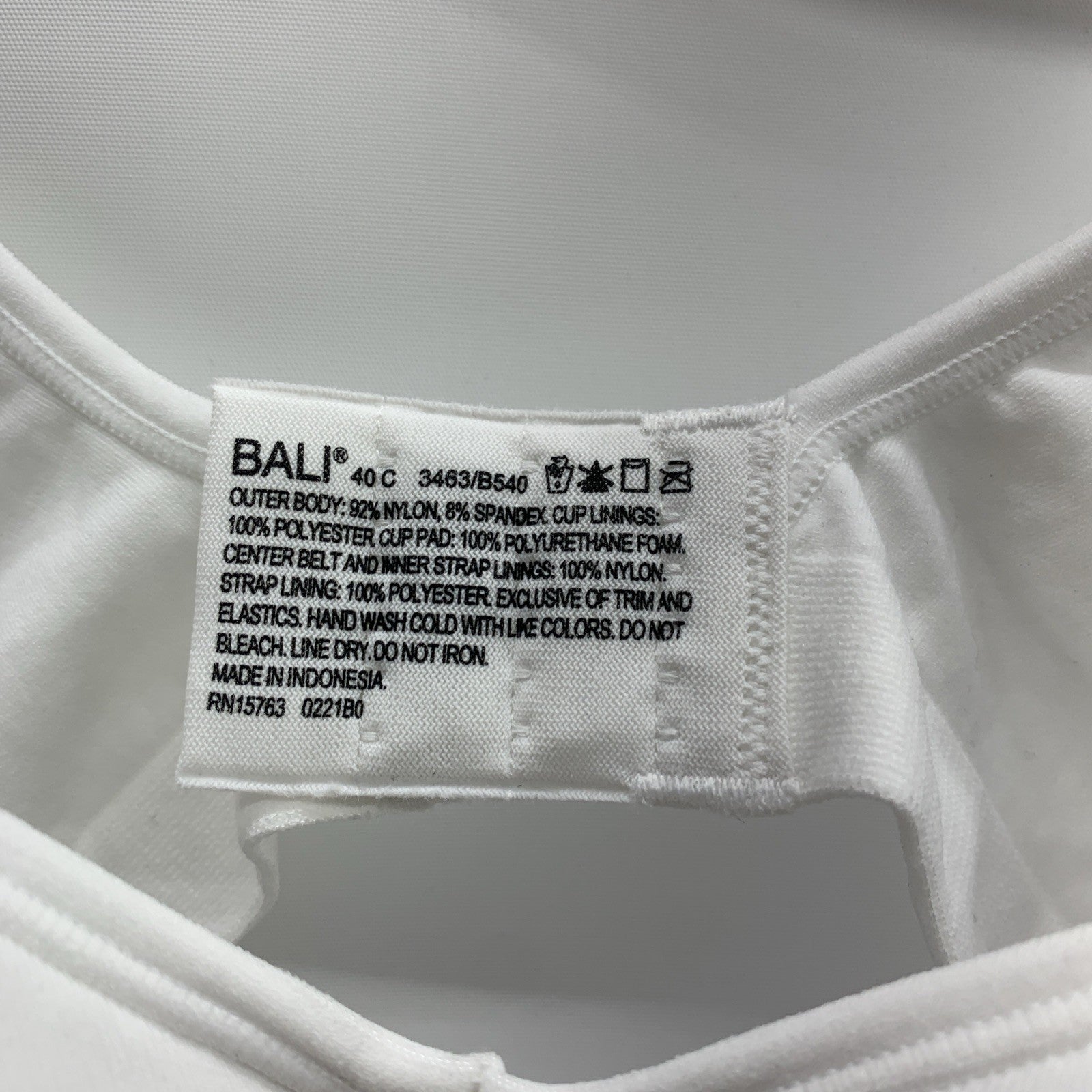 Bali Women's DF3463 Comfort Revolution Under Wirefree Bra White Cool Comfort 40C