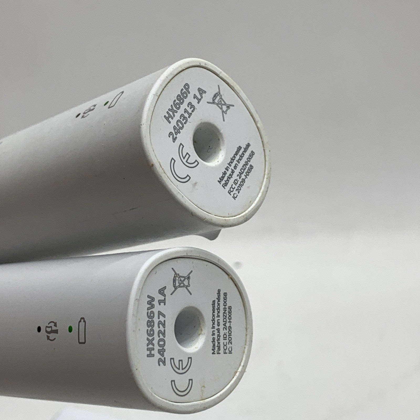 2 Philips Sonicare Optimal Clean Rechargeable Electric Toothbrush HX686W HX686P