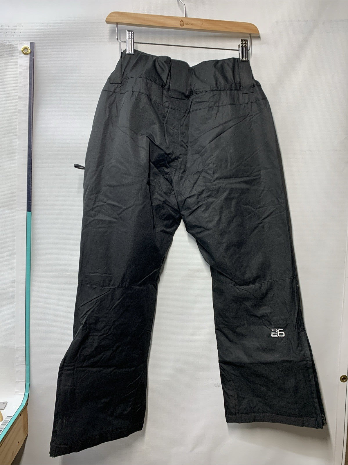 Arctix Women's Snow Sports Insulated Long Cargo Pants Size S 18427-00-S Black