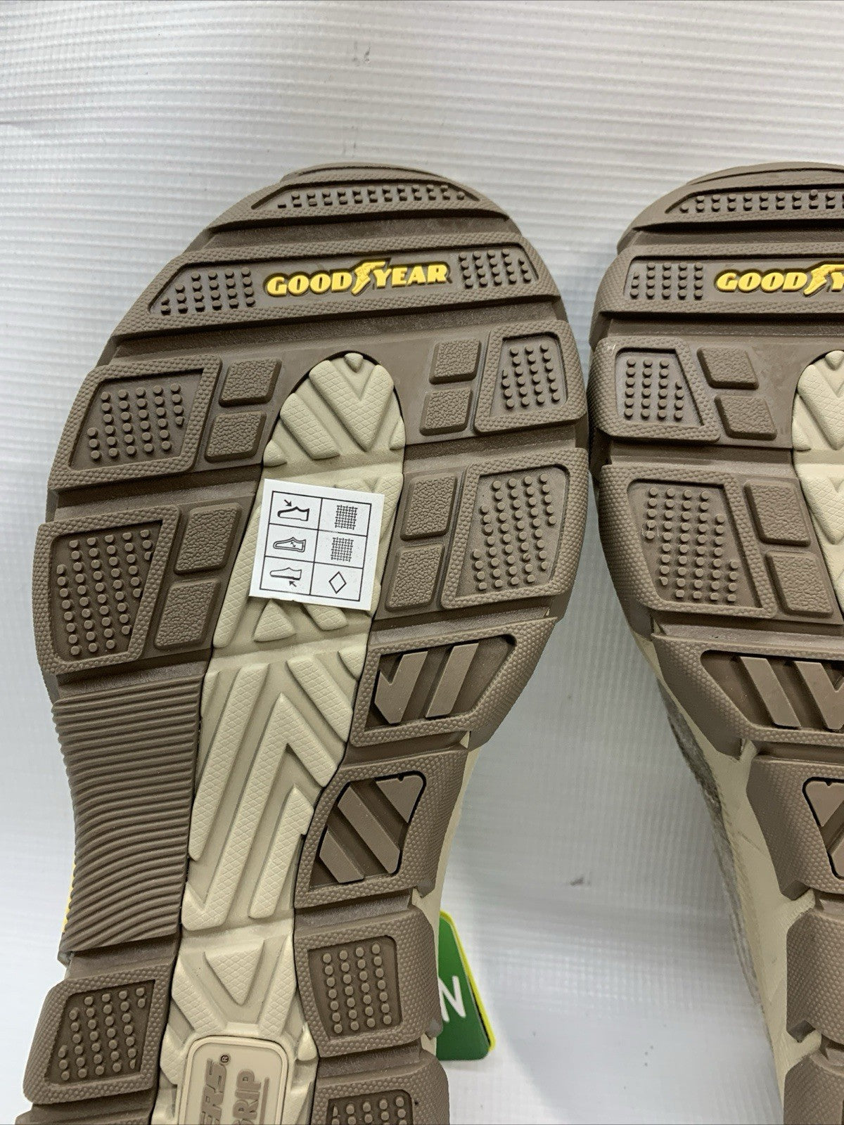 Skechers Respected-Fallston Slip-Ons Men's Size 8.5 Canvas Goodyear Grip Taupe