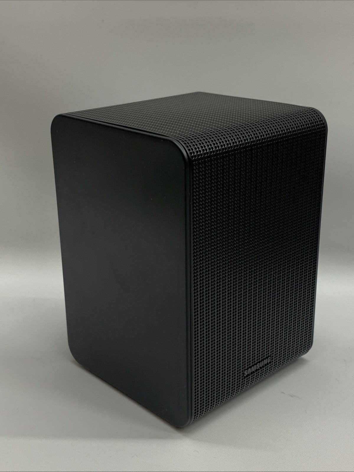 Samsung 9250S 2 Ch Wireless Rear Surround Speaker System Kit (SWA-9250S/ZA)