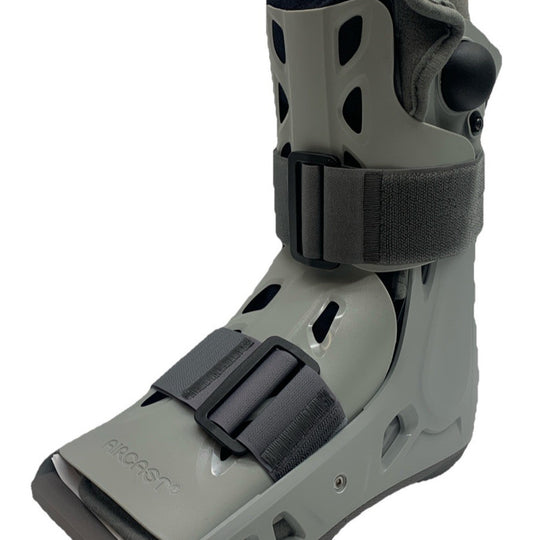 Aircast AC141FB03-M Airselect Walker Brace/Walking Boot Short Medium Lightweight