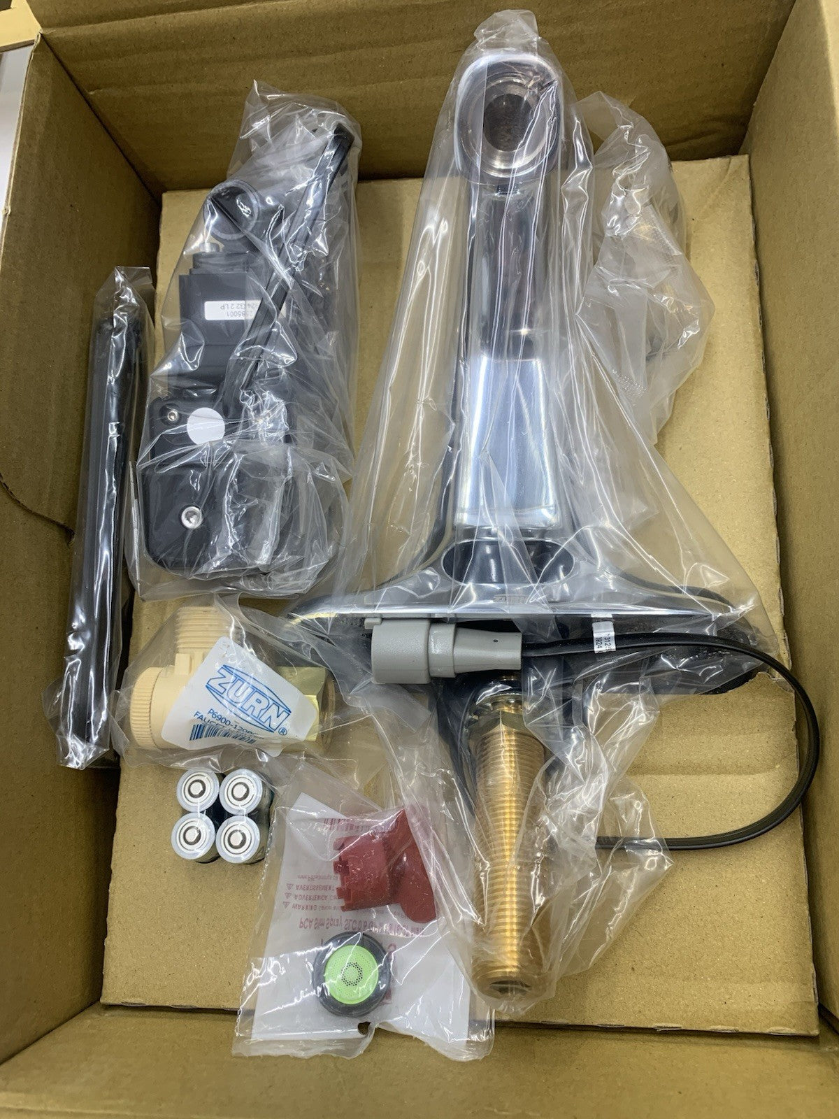 Zurn Z6915-XL  AquaSense Battery Powered Sensor Faucet Center Set Deck-Mount