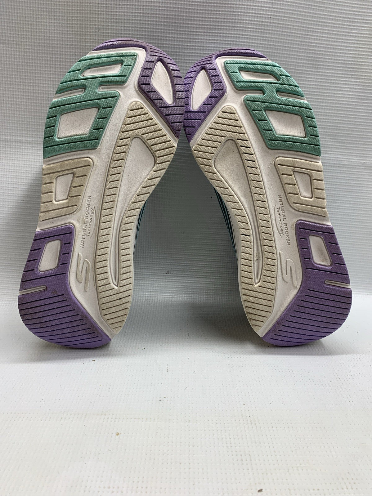 Skechers Max Cushioning Elite 2.0 Sneaker Women Size 9 Gray Copper Infused Shoes