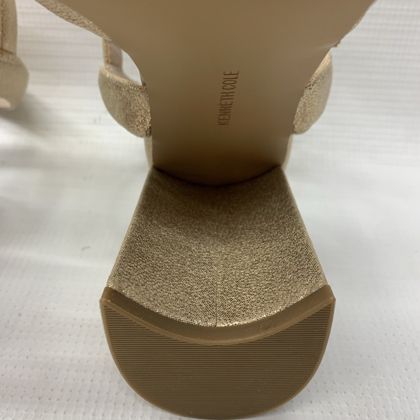 Kenneth Cole New York Women's Lessia Wedge Heeled Sandal Size 8.5 Light Gold