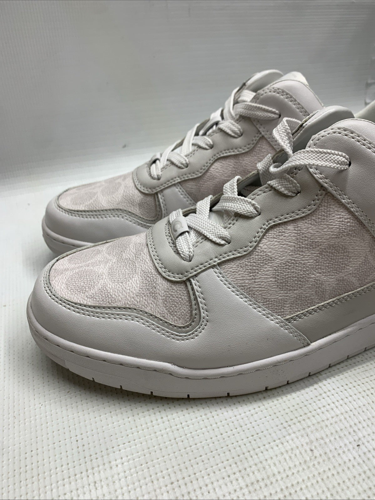 COACH Women’s C201 CR937 Sneakers 11.5D Optic White Lace-up Shoes for Walking