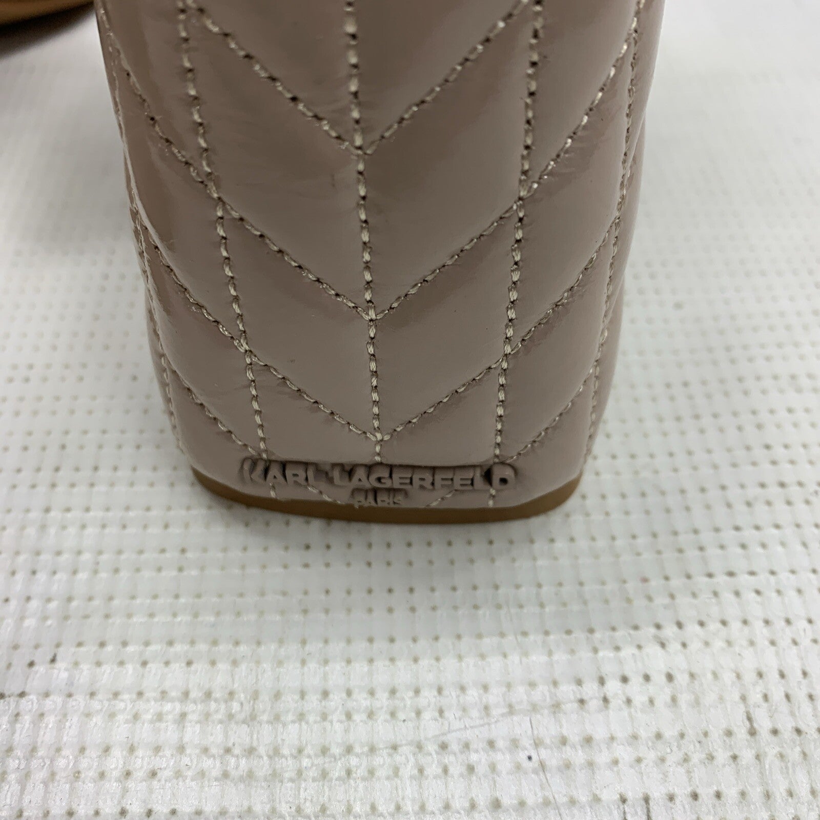 Karl Lagerfeld Paris Women’s Everyday Helled Sarina Sandal In Dune Pink Size 9