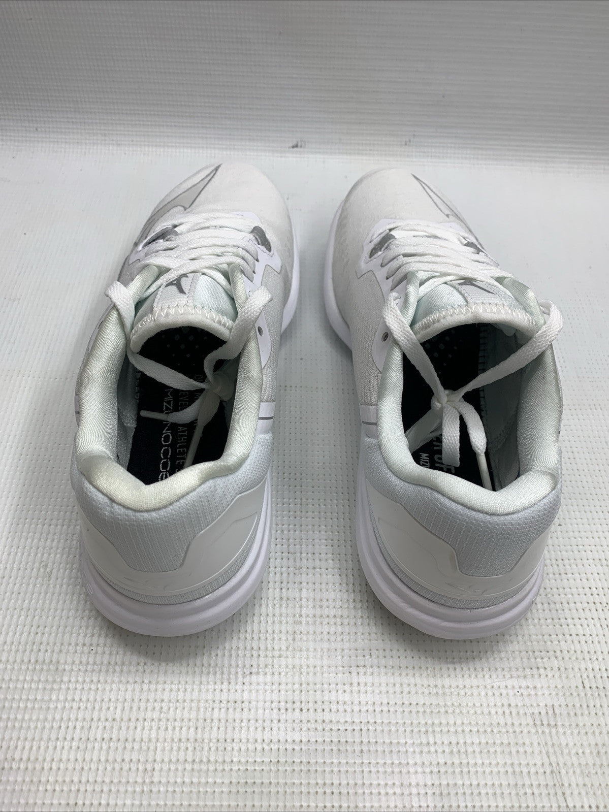 Mizuno Women TF-11 Cross Trainer 11 Fitness Shoes White Size 8.5 Lace-up Sneaker