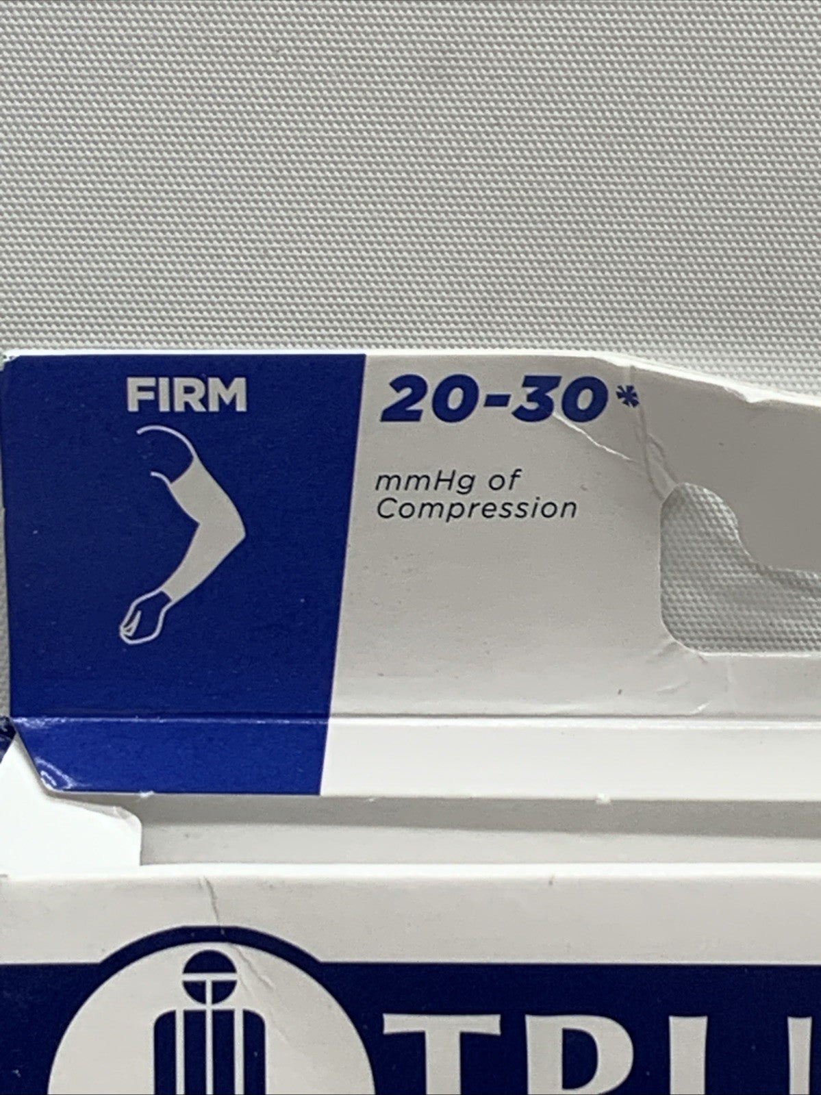 Truform Leg Health Compression Arm Sleeve 20-30mmHg Size Large 3326BG-L Beige