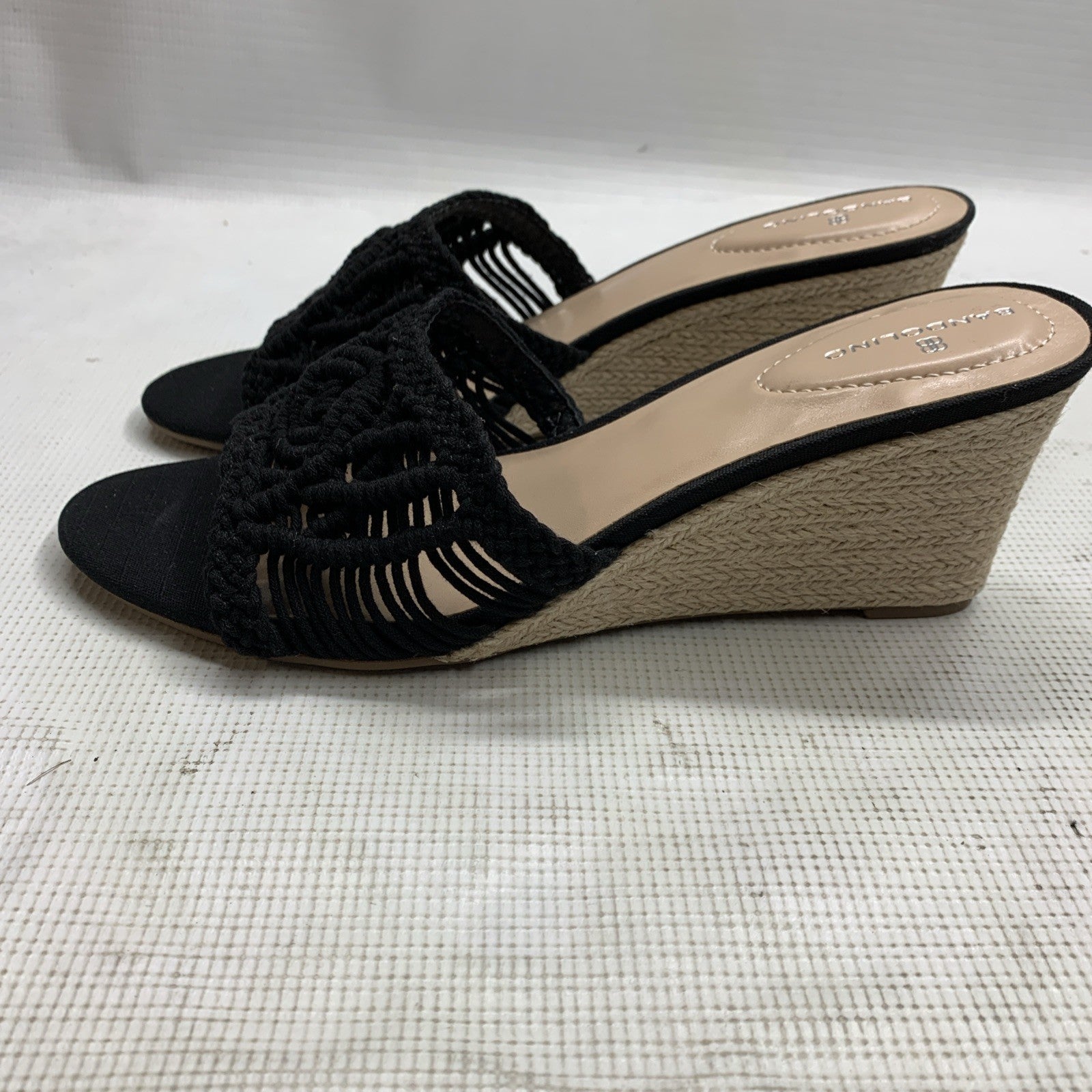 Bandolino Women's Andrrea Wedge Sandal Black Size 11 Medium Open Toe Slip-on