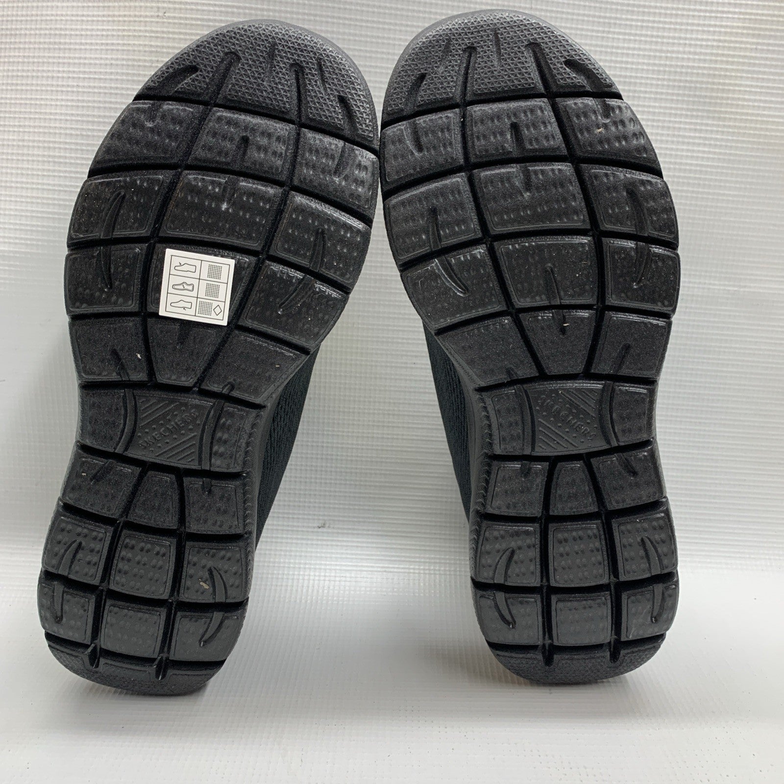 Skecher Summits-Louvin 232186/BBK Shoes Black Size 8 Slip-on Sneaker Lightweight