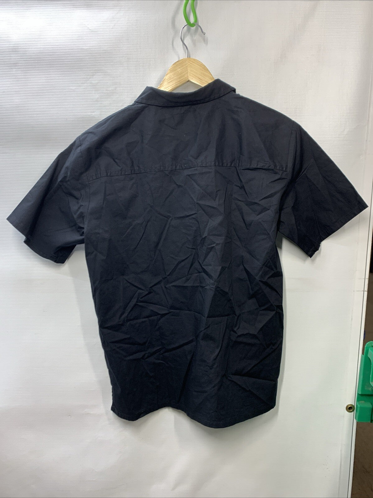 Calvin Klein Boys' Short Sleeve Woven Button-up Collared Shirt Size 18/20 Black