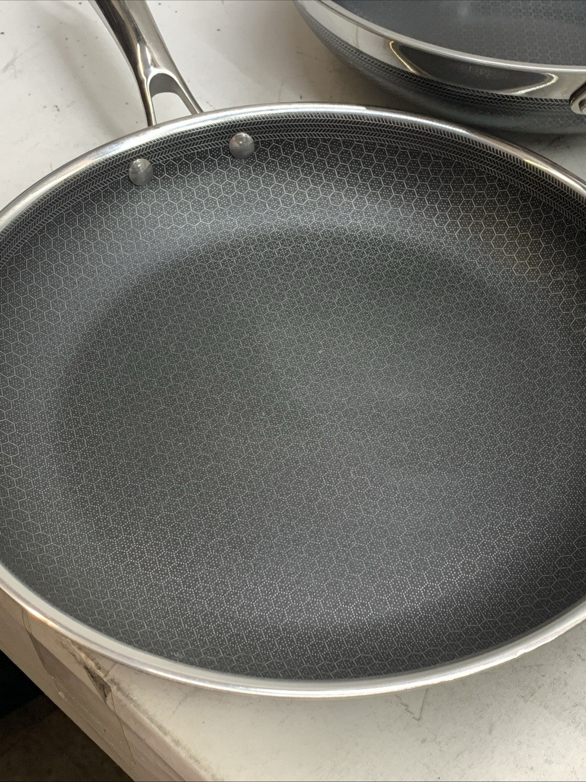 HexClad 7-Piece Cookware Fry Pan Set 8”  10”  12” Inch W/ Lids & 12” Wok - USED