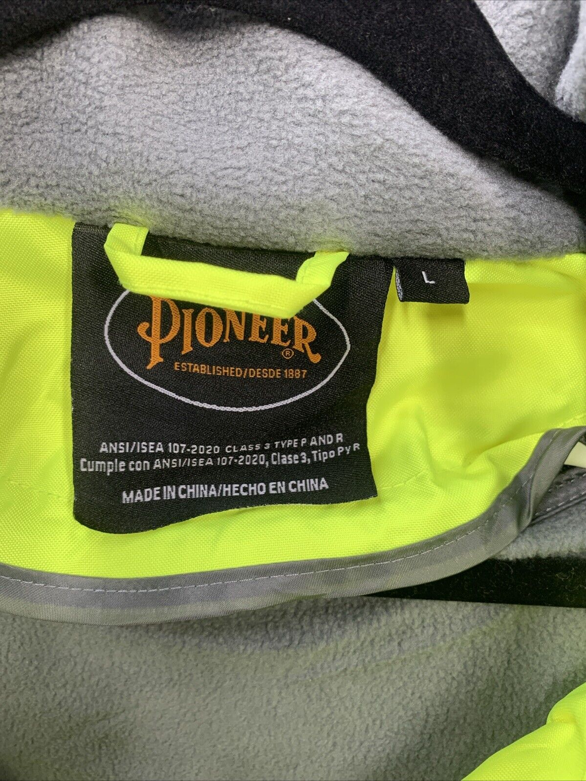 Pioneer Premium High Vis Safety Jacket Waterproof Large Green Star Tech Workwear