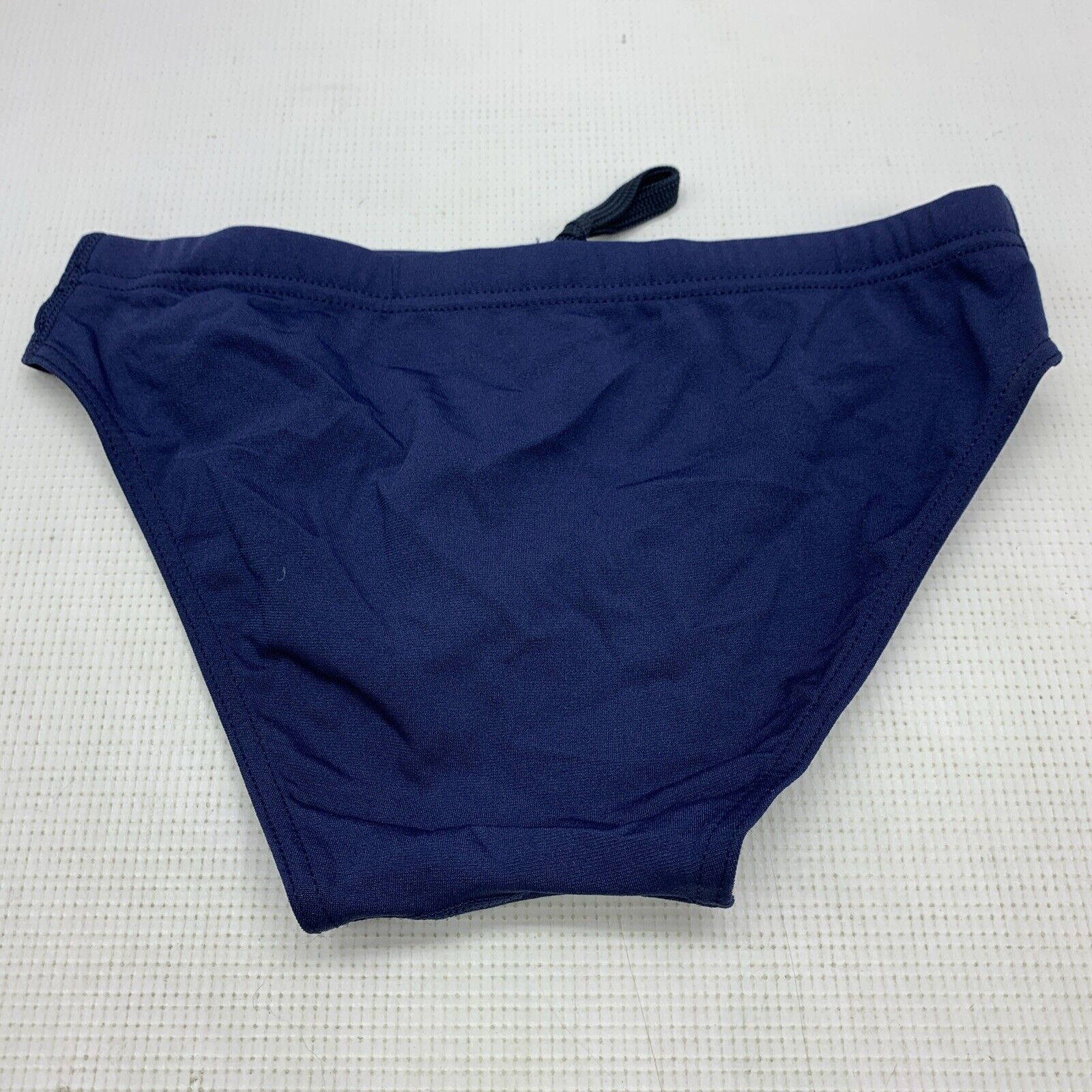 ARENA Team Solid Swim Brief MaxLife Athletic Swimwear Competition Pool Size 26