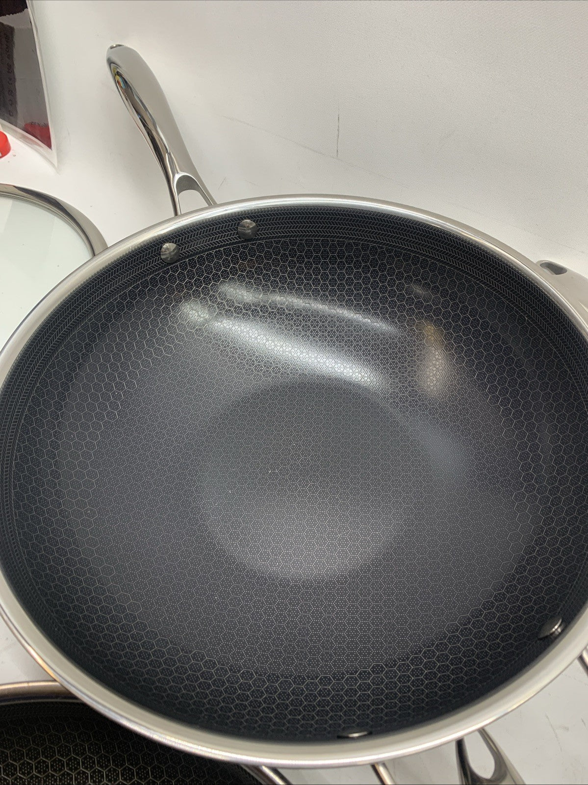 HexClad Hybrid 7-Piece  Nonstick Cookware Pan Set Cooking with Lid and wok USED